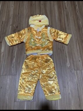 Golden Dragon Kids Costume Set with Hat and Sherpa Lining Size Large